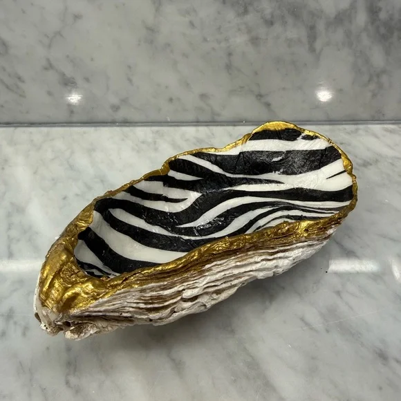 Zebra Decoupage Handmade Oyster - Picture 3 of 3